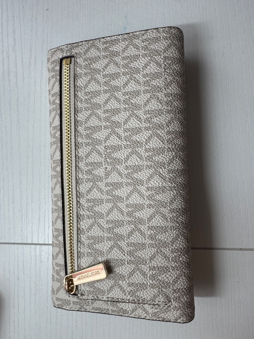 Michael Kors Beige Taupe Monogram Flap Continental Wallet - Picture 2 of 3